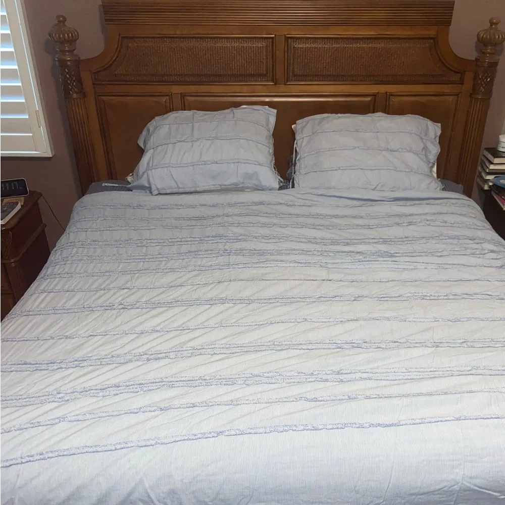 DKNY fringe duvet Cover & Shams